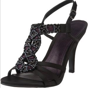 Kenneth Cole Know Mistake T-strap Sandal